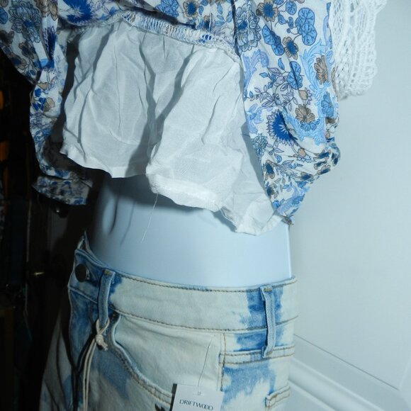 Francesca's floral print crochet trim crop top Size Large 🆕📦⌚🏃💨⚡🚚 - Picture 6 of 16